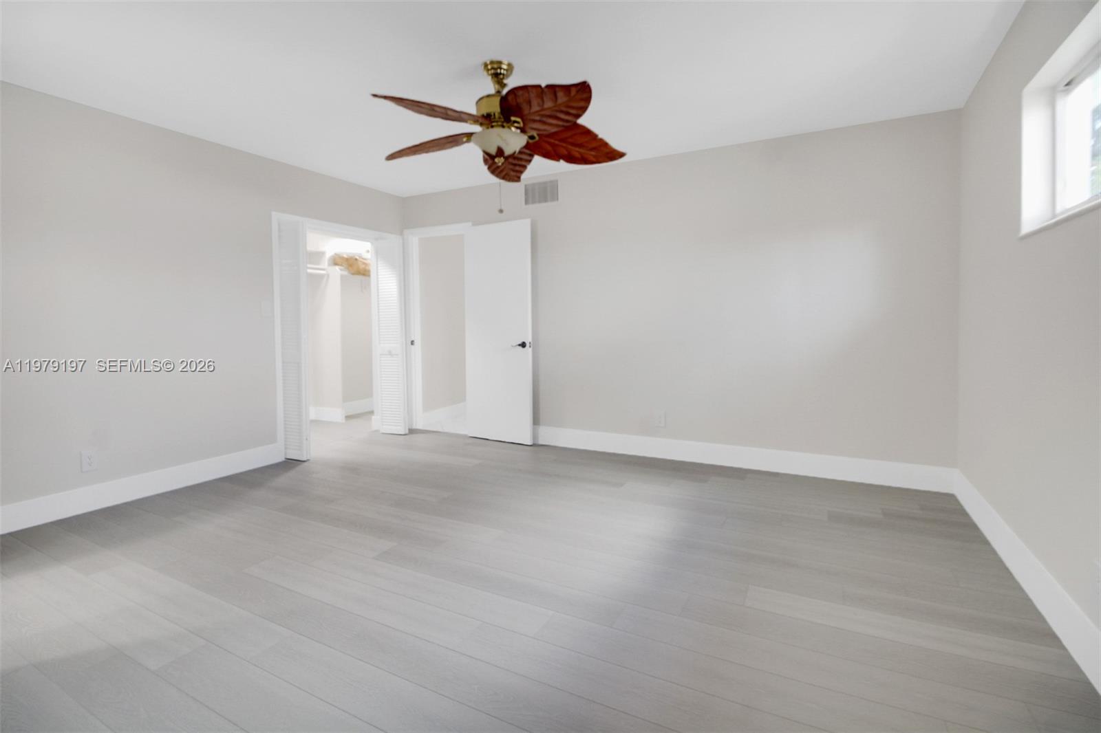 HOLLYWOOD HILLS SECOND AD - Residential Lease