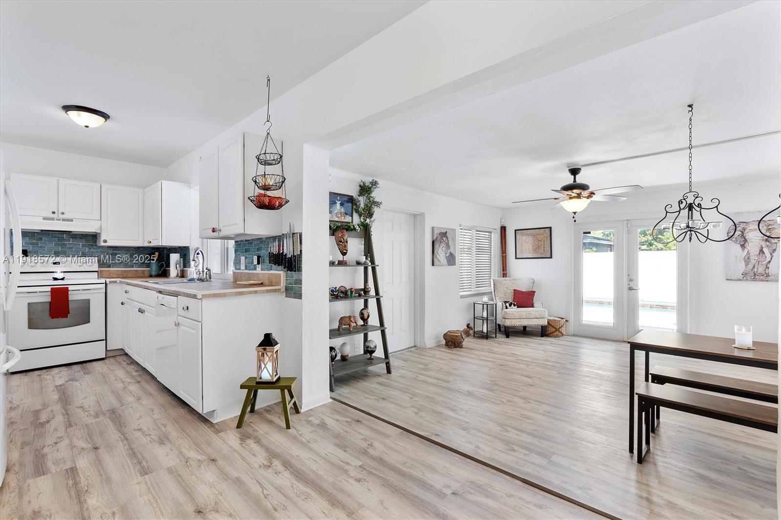 HILLMONT-MIDDLE RIVER VIS - Residential