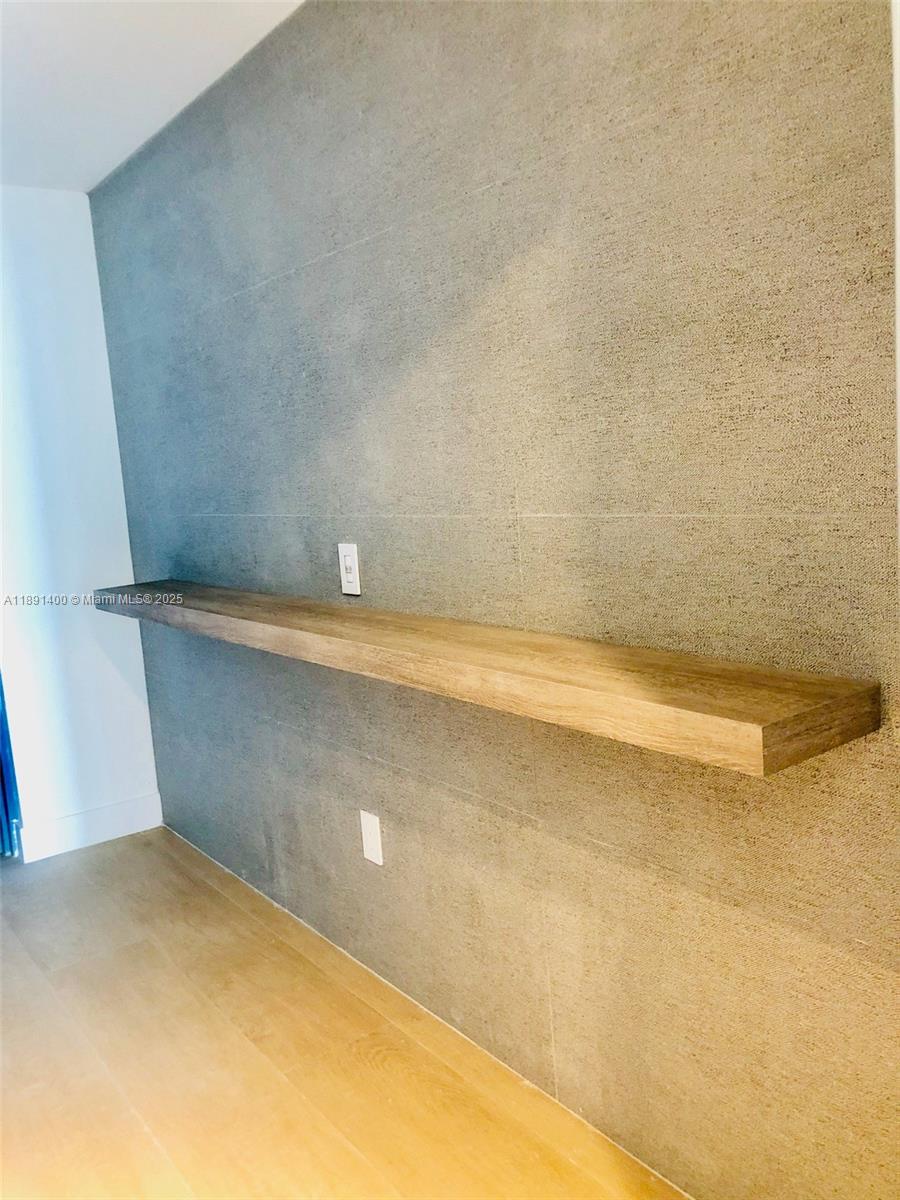 ONE PARAISO - Residential