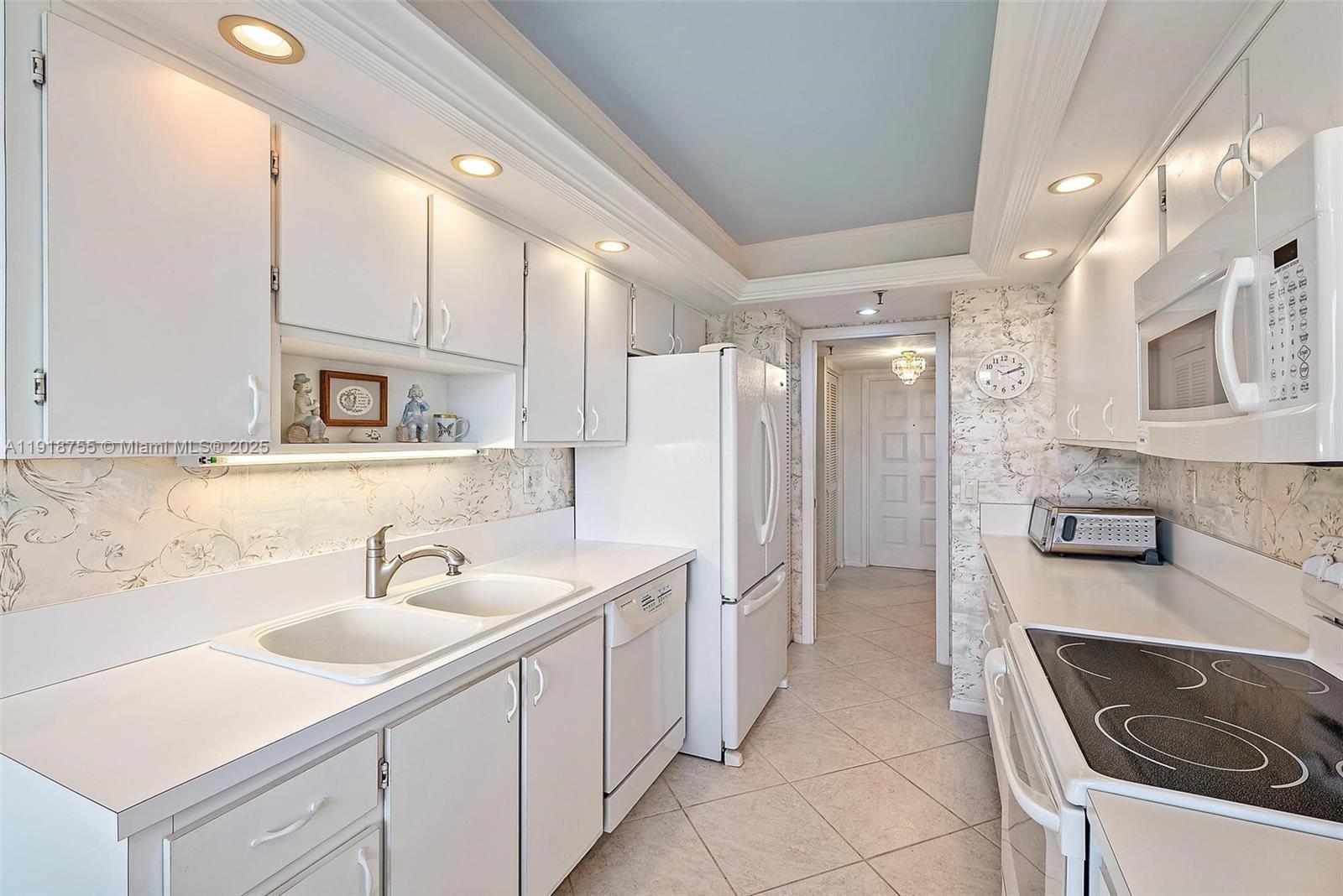 OCEANCREST CONDO APTS - Residential