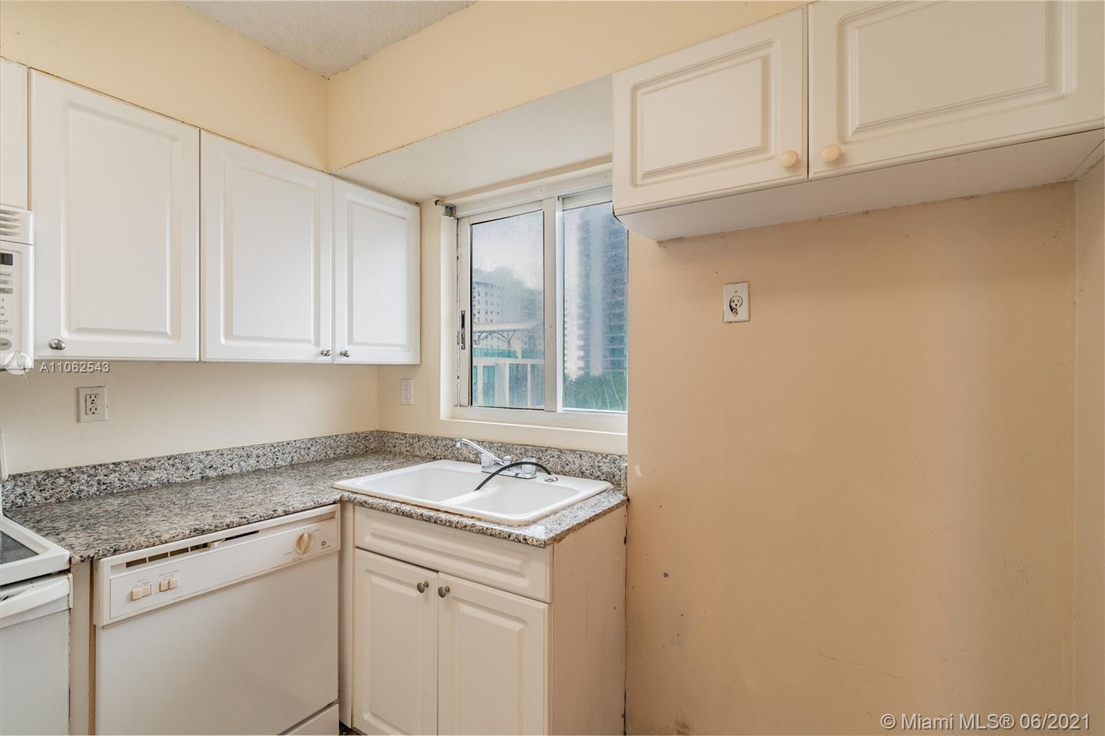 THE GRANDVIEW CONDO - Residential