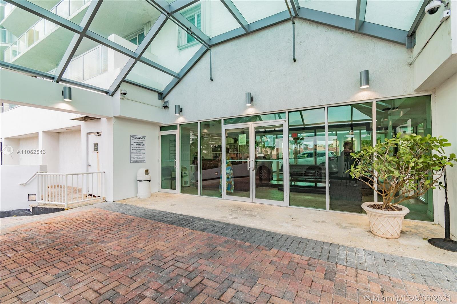 THE GRANDVIEW CONDO - Residential