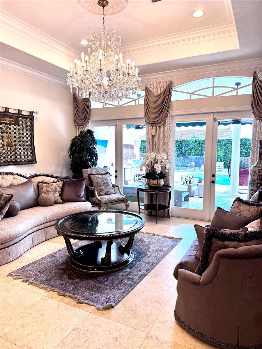 OAK RIDGE FALLS - Residential