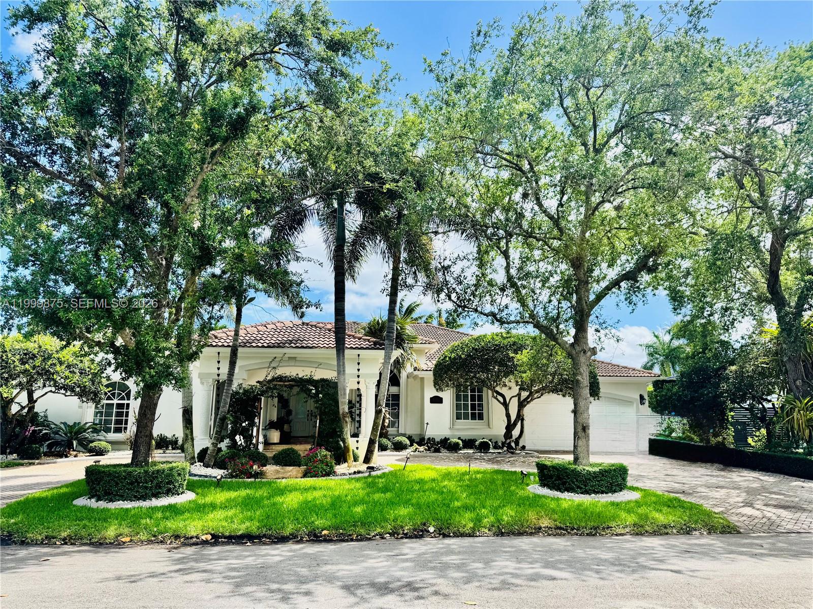 OAK RIDGE FALLS - Residential