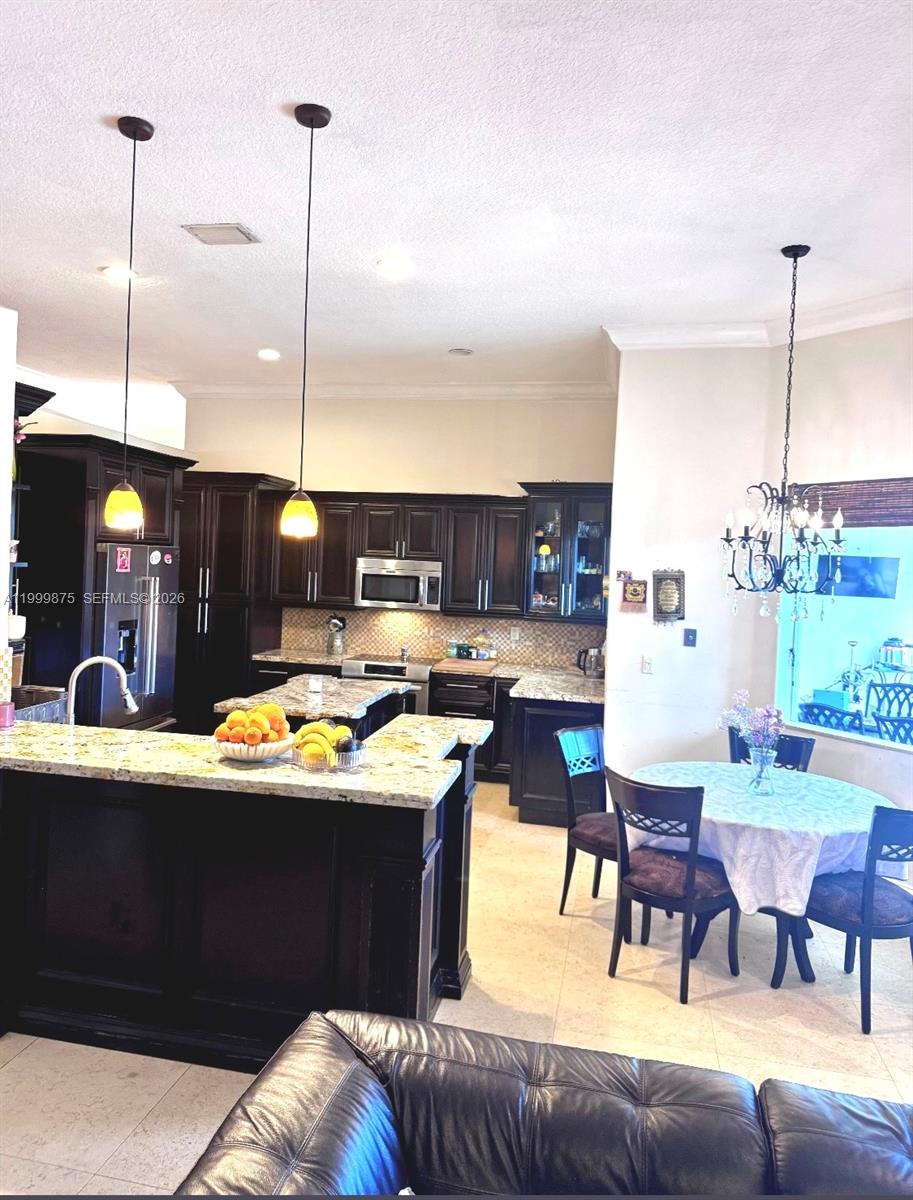 OAK RIDGE FALLS - Residential