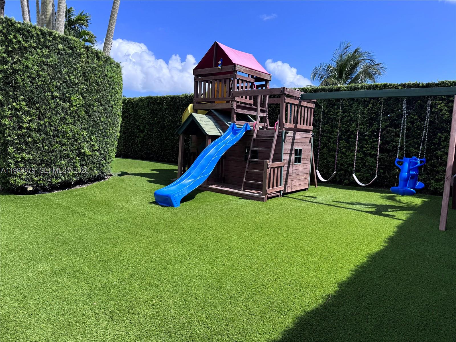 OAK RIDGE FALLS - Residential