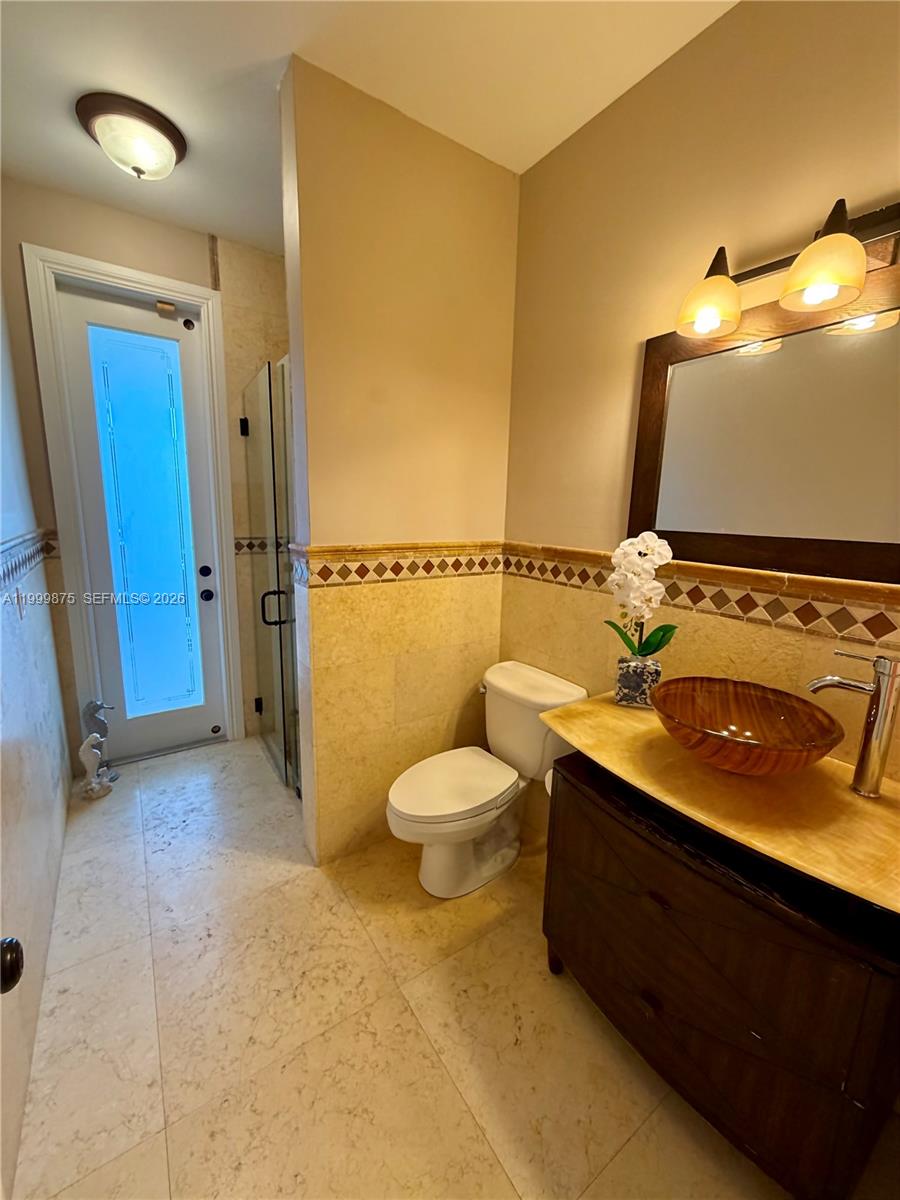 OAK RIDGE FALLS - Residential