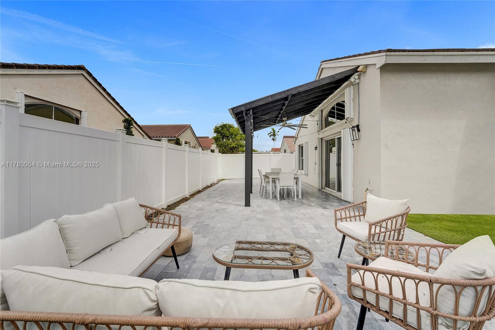 BANYAN OAKRIDGE PLAT - Residential