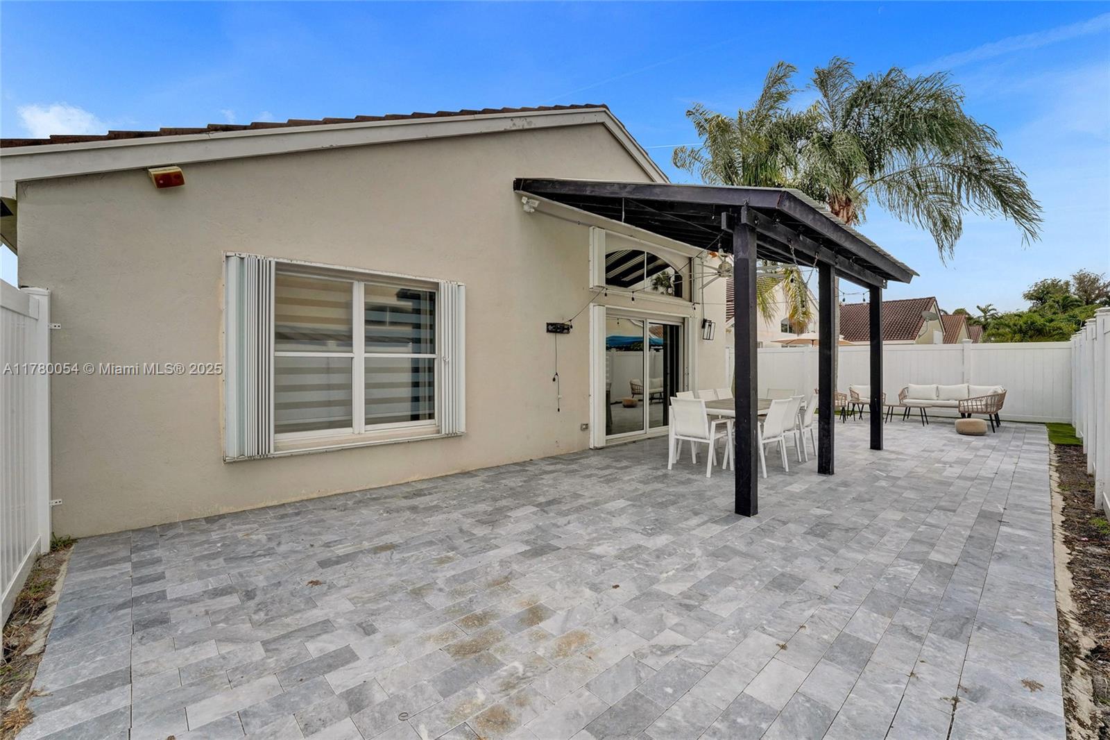 BANYAN OAKRIDGE PLAT - Residential