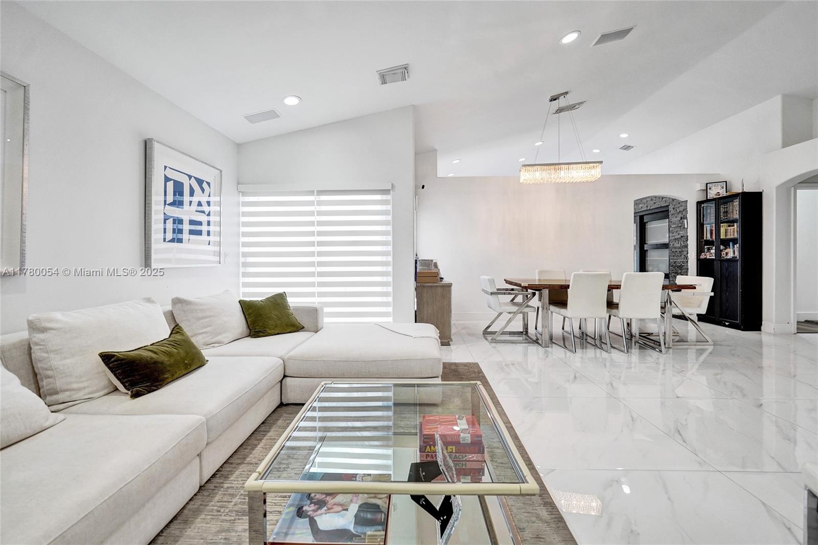 BANYAN OAKRIDGE PLAT - Residential