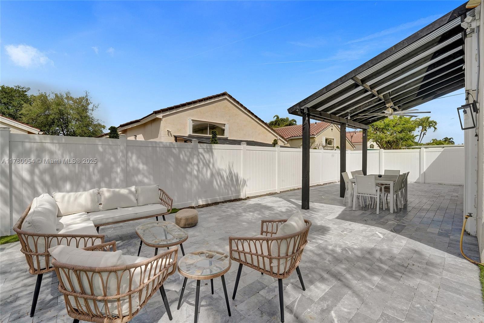 BANYAN OAKRIDGE PLAT - Residential