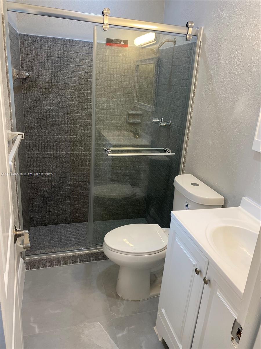 DEERFIELD SHORES - Residential Lease