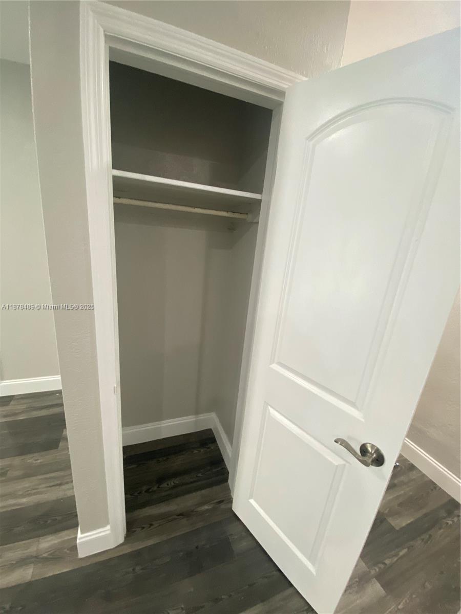 DEERFIELD SHORES - Residential Lease