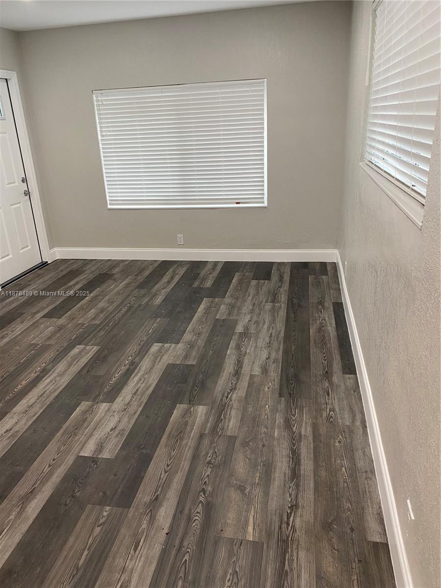 DEERFIELD SHORES - Residential Lease
