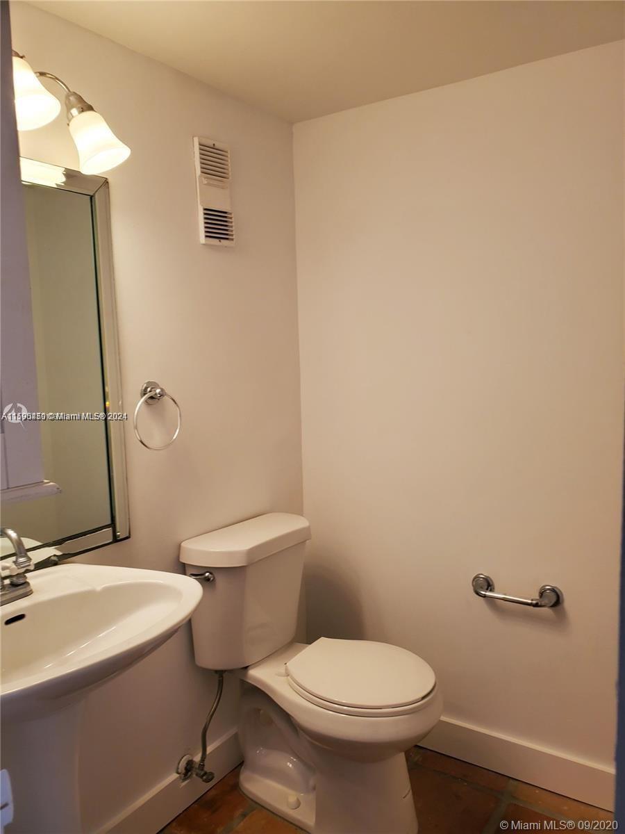 GOLDEN WEST CONDO - Residential