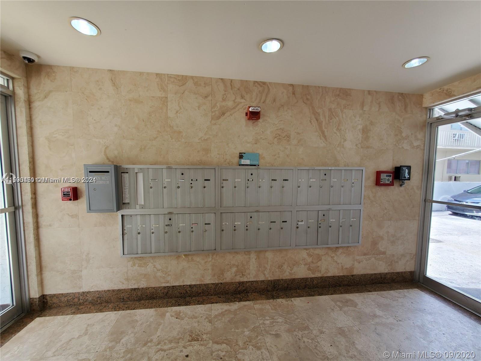 GOLDEN WEST CONDO - Residential