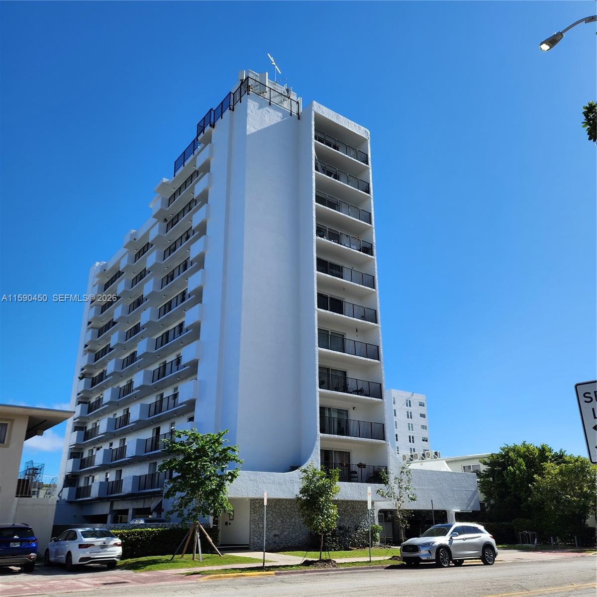 GOLDEN WEST CONDO - Residential