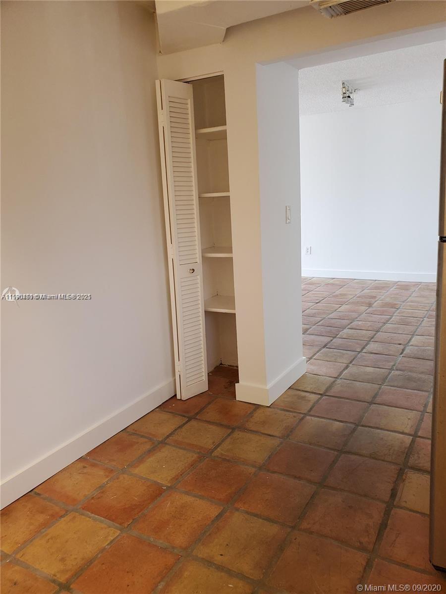 GOLDEN WEST CONDO - Residential