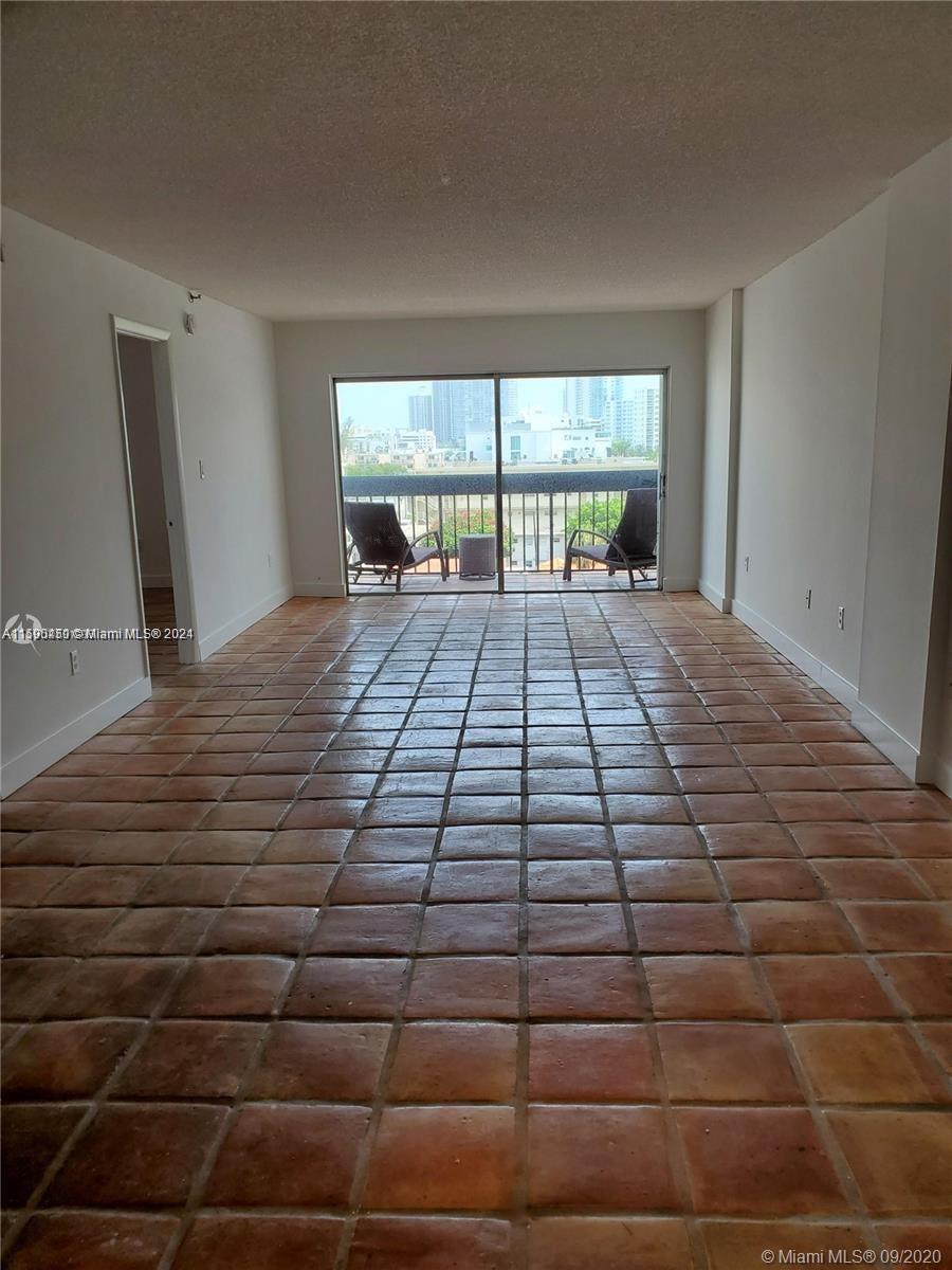 GOLDEN WEST CONDO - Residential