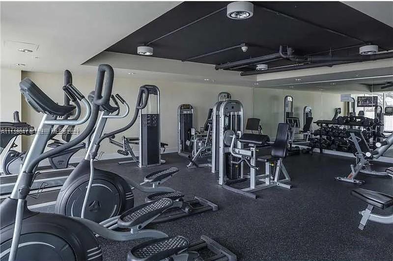 TERRAZAS RIVERPARK VILLAGE - Residential