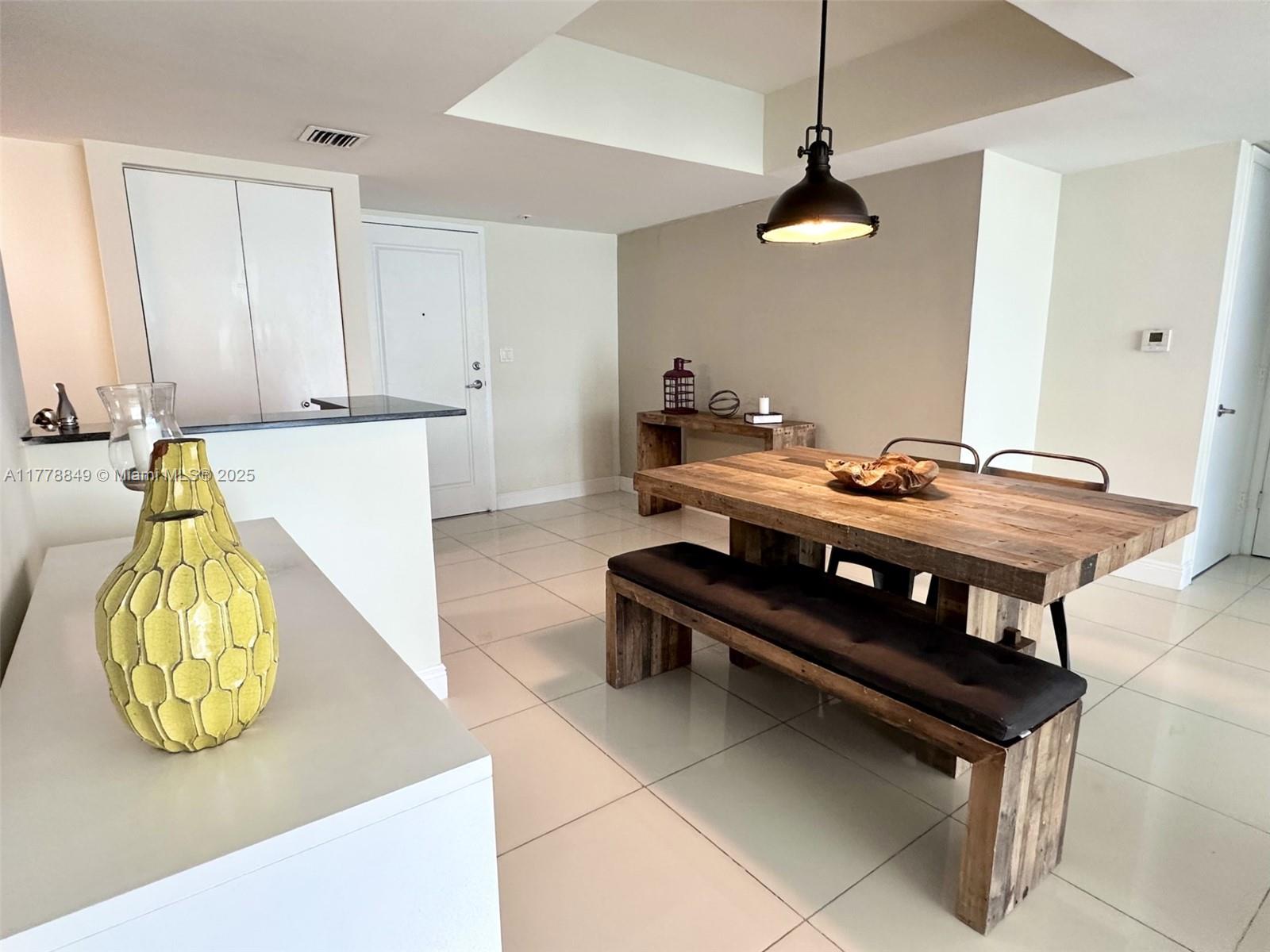 TERRAZAS RIVERPARK VILLAGE - Residential