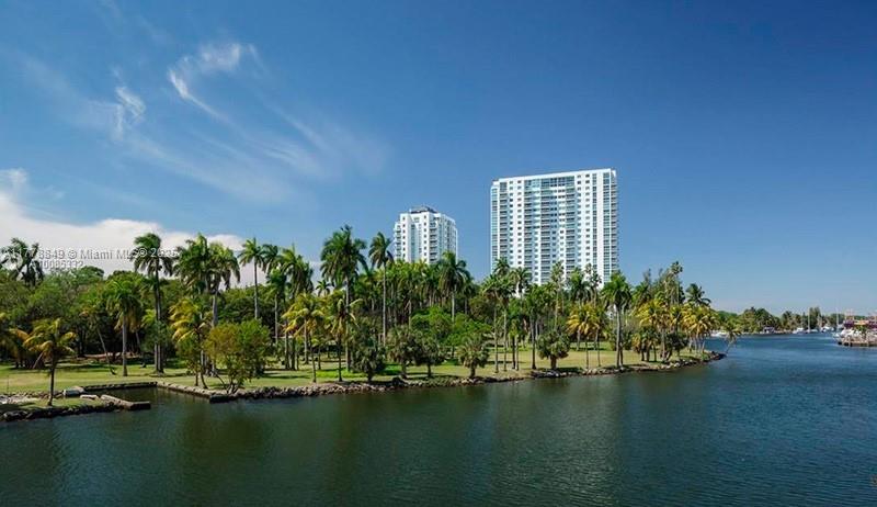 TERRAZAS RIVERPARK VILLAGE - Residential