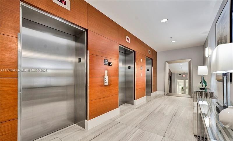 TERRAZAS RIVERPARK VILLAGE - Residential