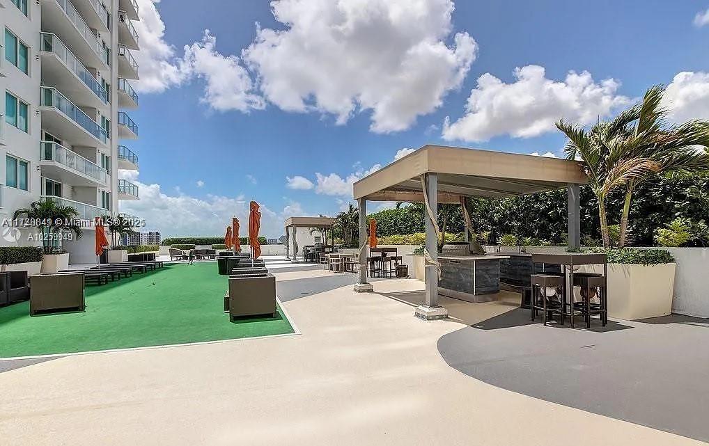 TERRAZAS RIVERPARK VILLAGE - Residential