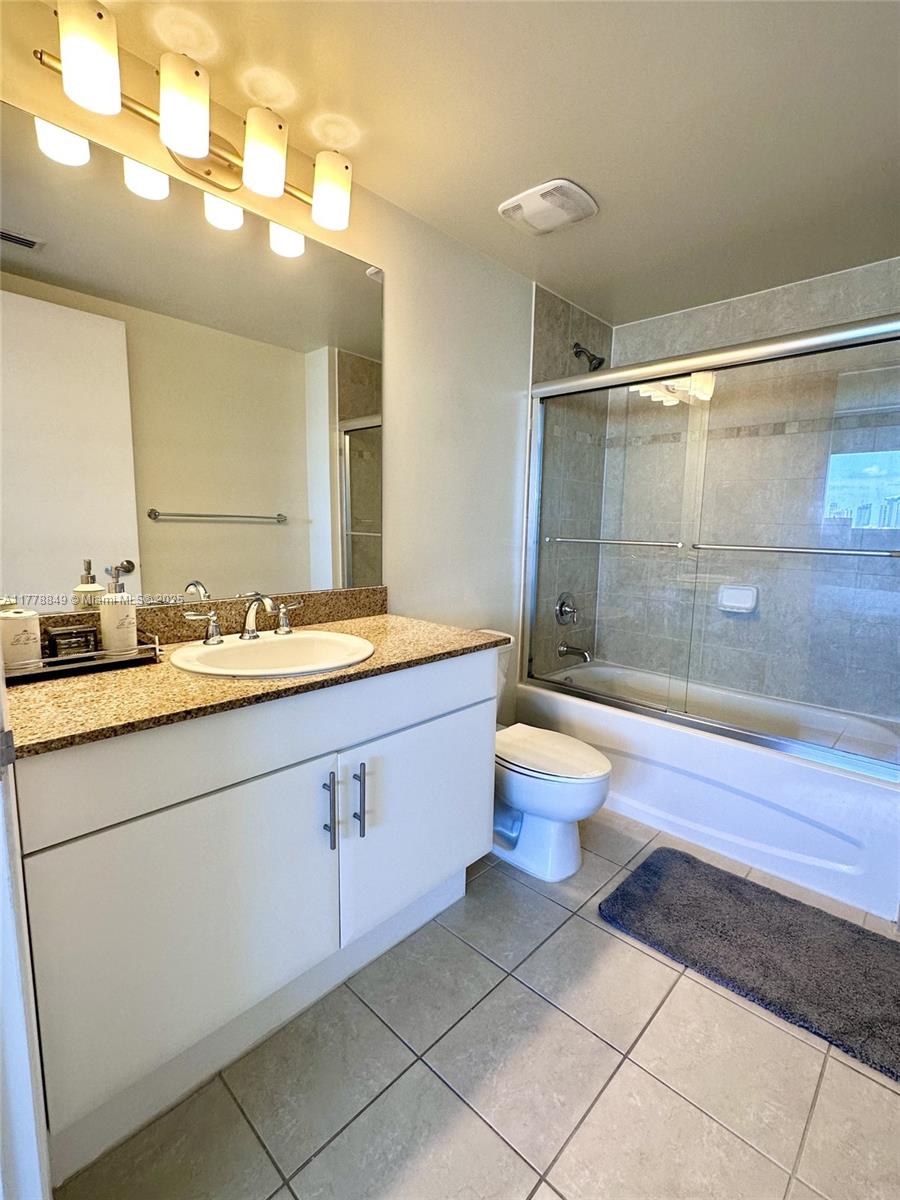 TERRAZAS RIVERPARK VILLAGE - Residential