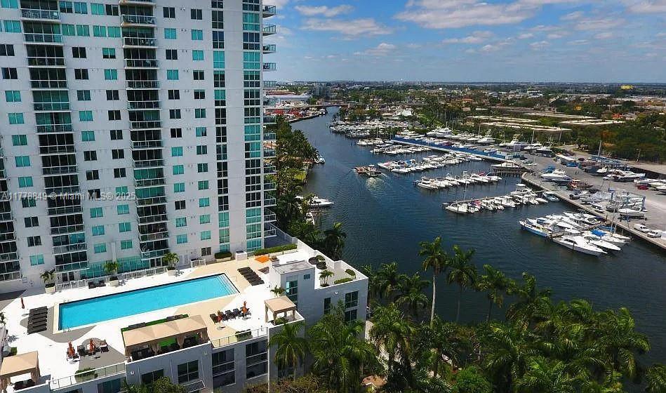 TERRAZAS RIVERPARK VILLAGE - Residential