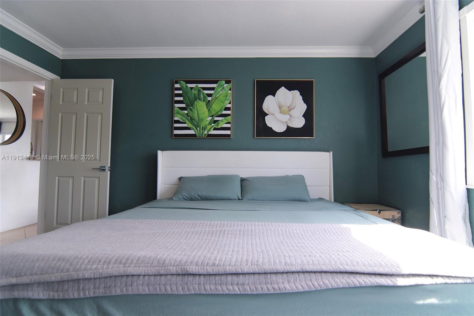 APOLLO CONDO - Residential