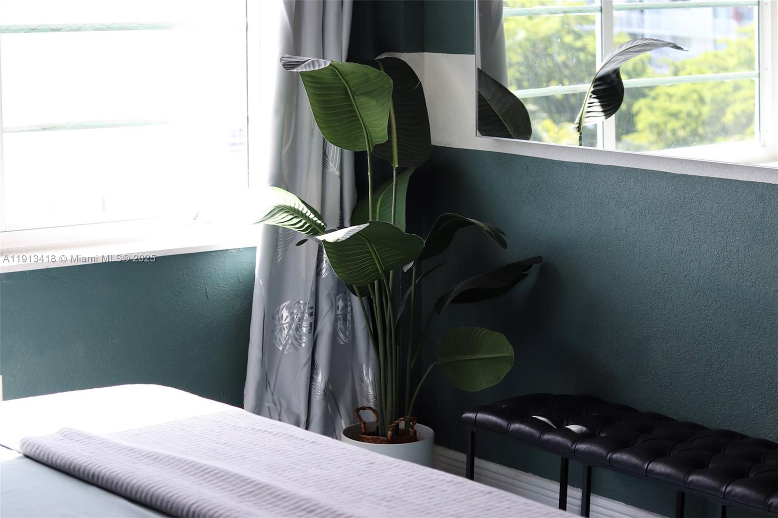 APOLLO CONDO - Residential