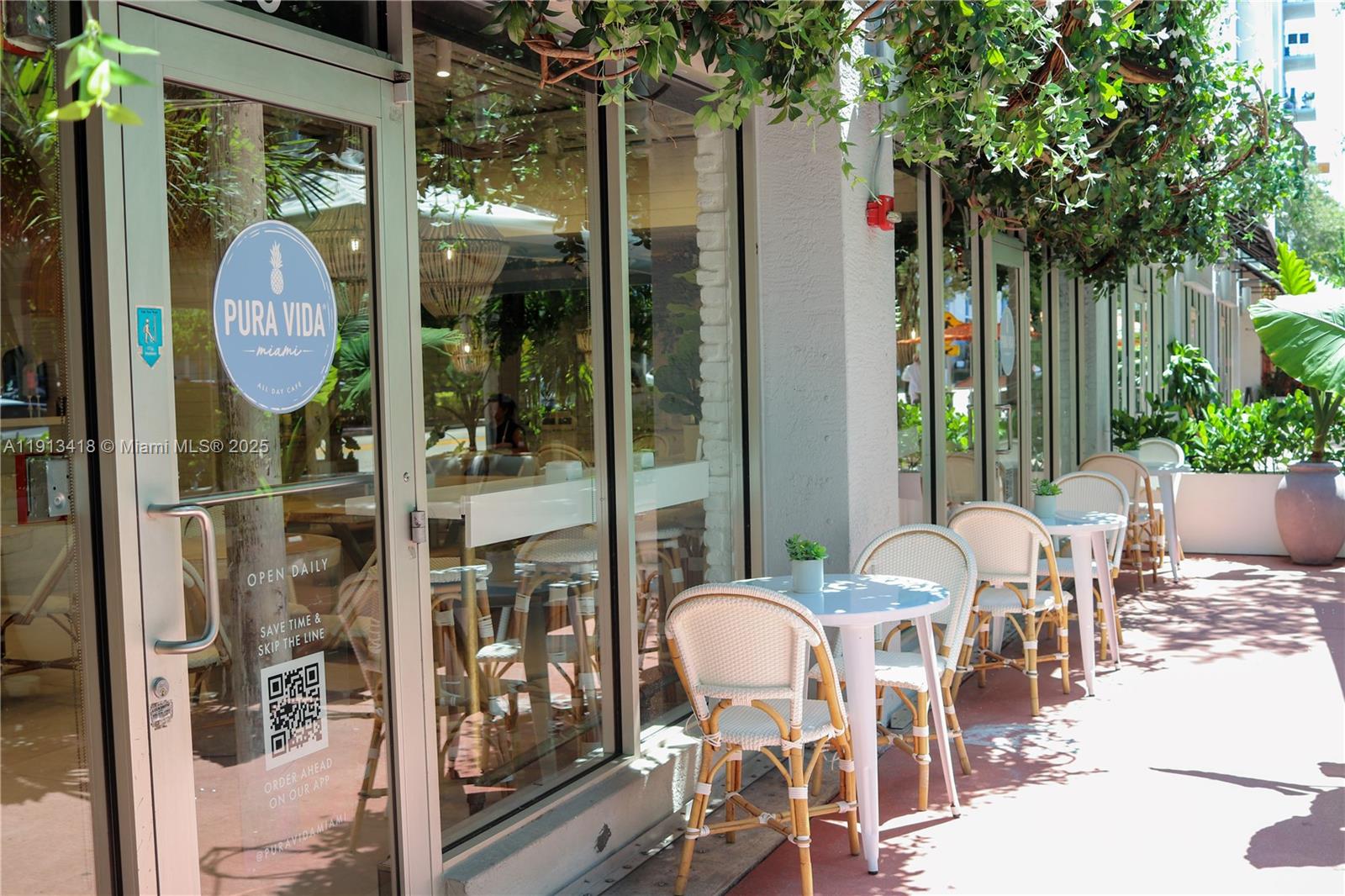 APOLLO CONDO - Residential