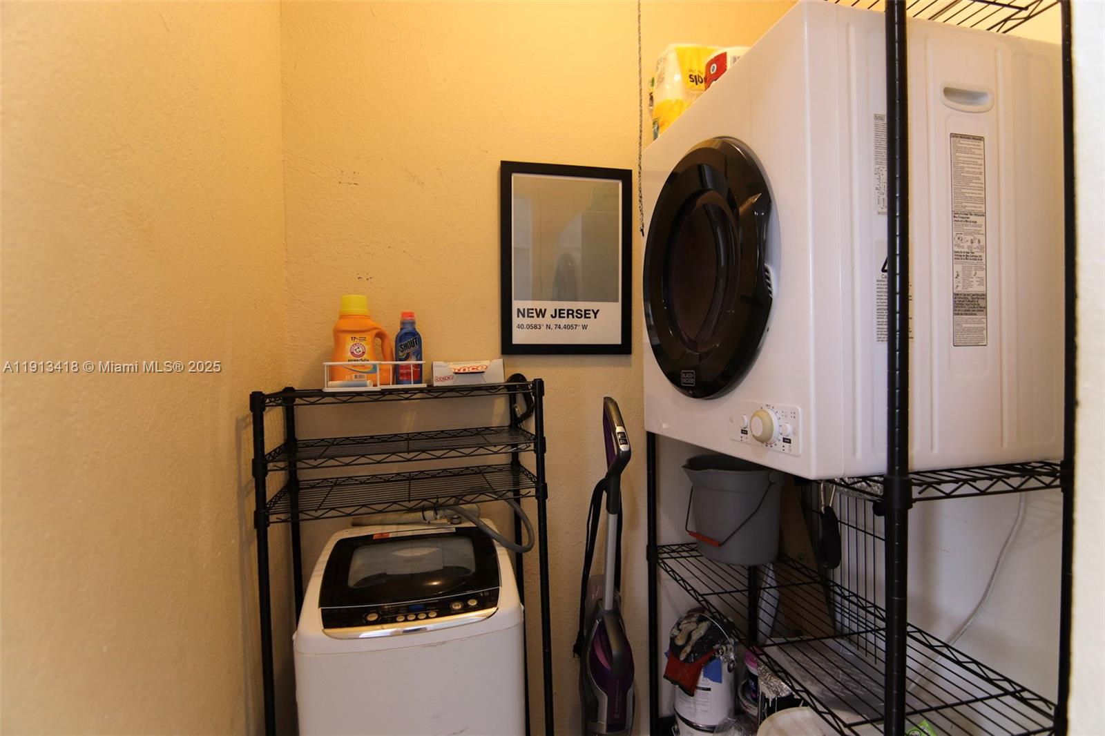 APOLLO CONDO - Residential