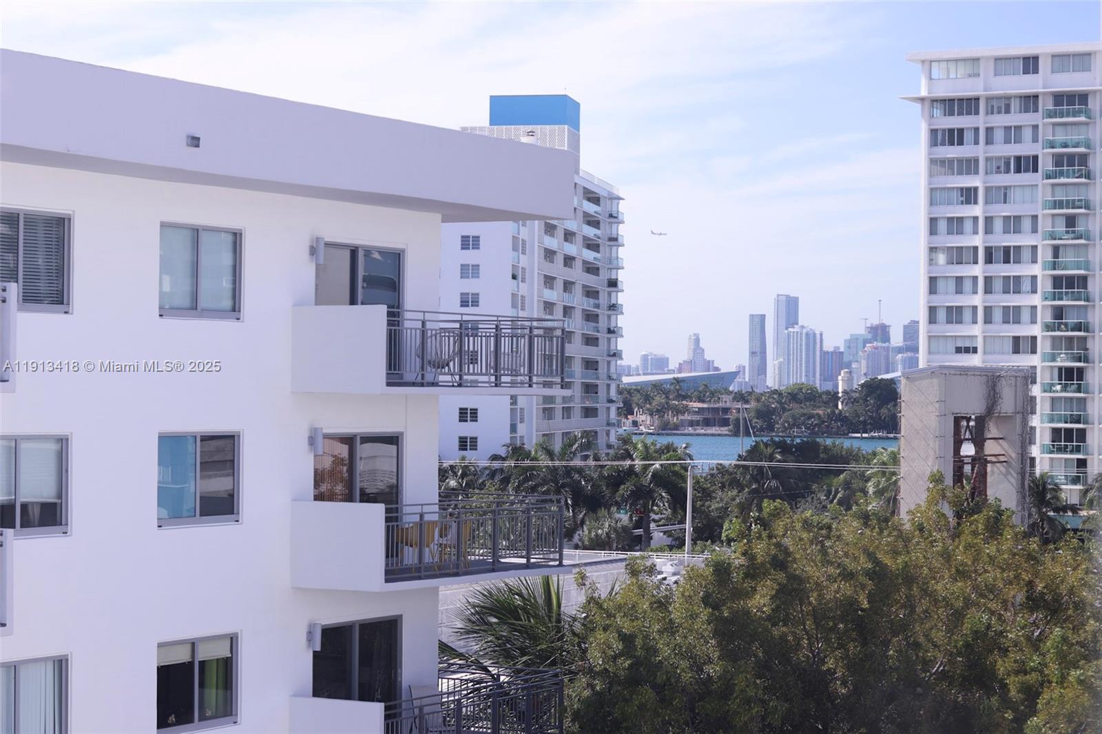 APOLLO CONDO - Residential