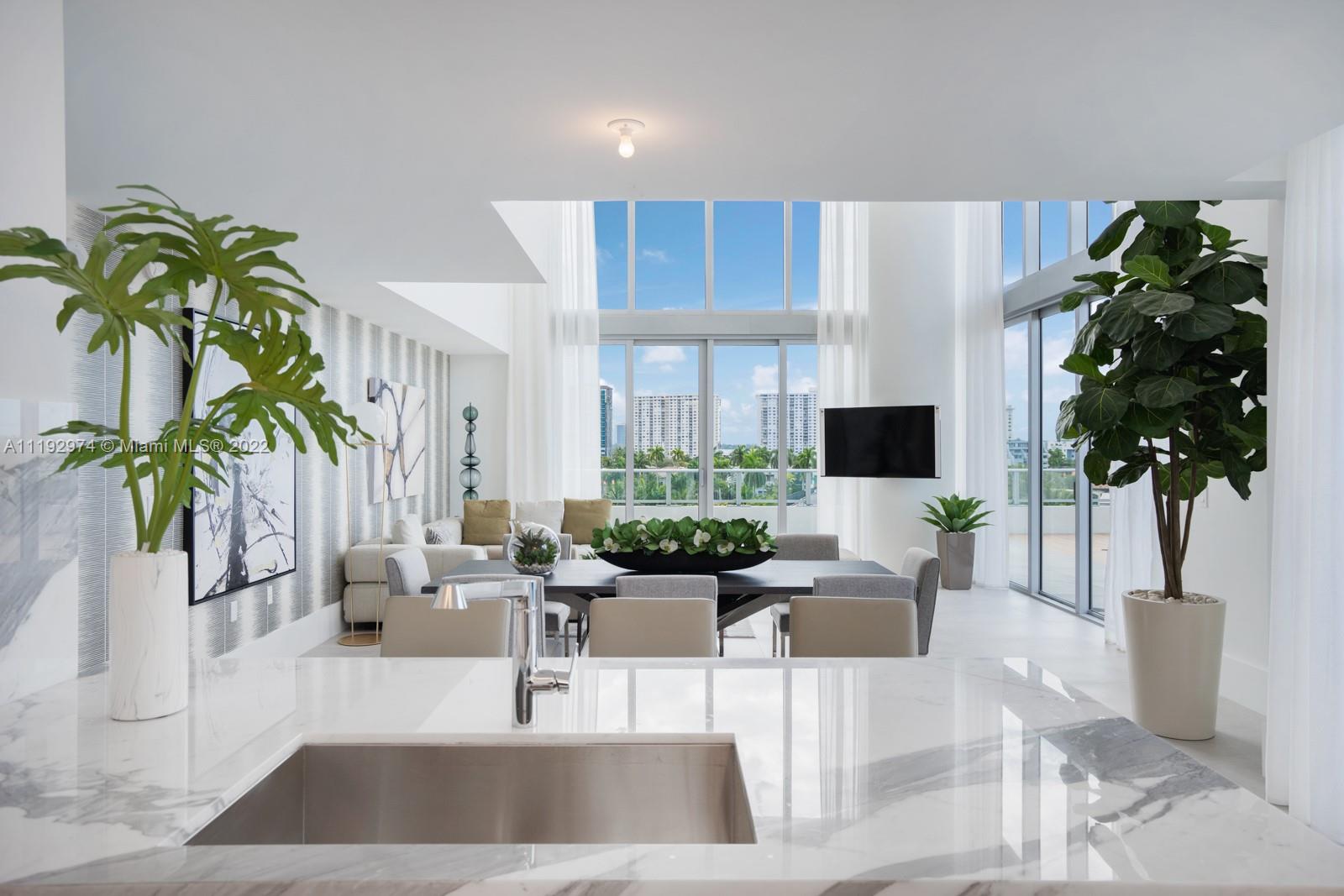 PARQUE TOWERS CONDO - Residential