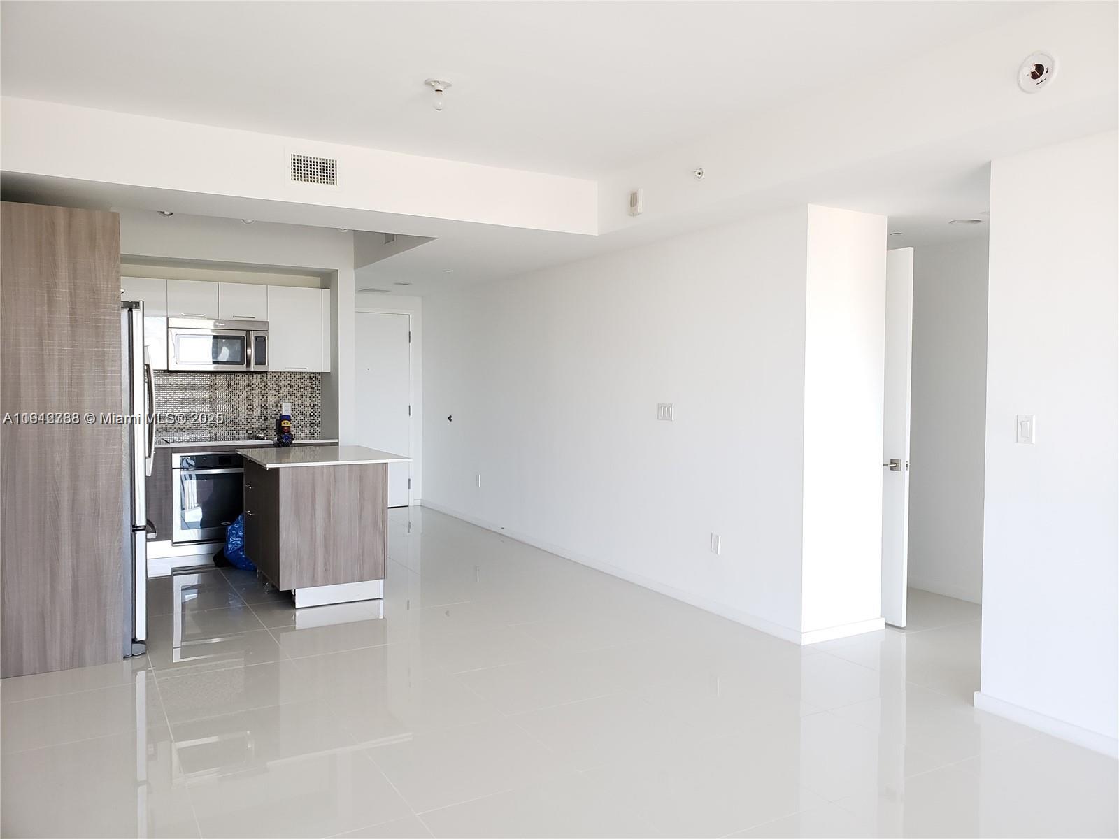 5252 PASEO CONDO - Residential