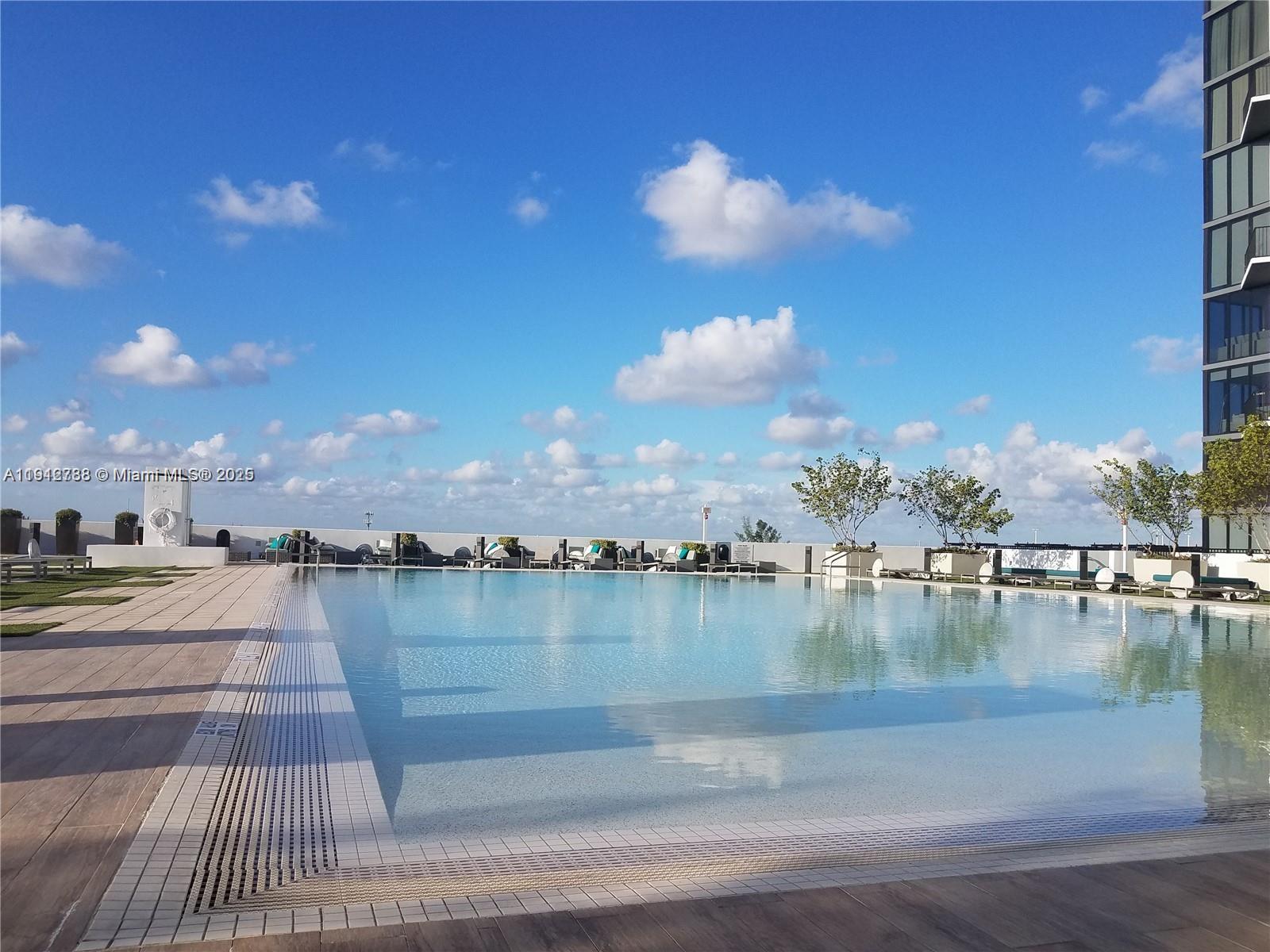 5252 PASEO CONDO - Residential