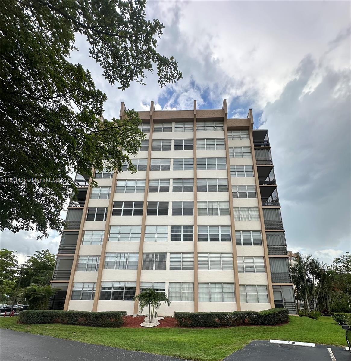 PARK PLACE CONDOMINIUM NO - Residential