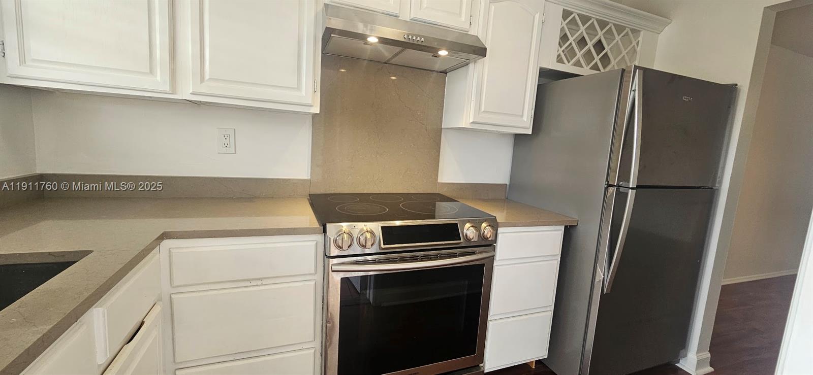 PARADISE BY THE SEA CONDO - Residential Lease