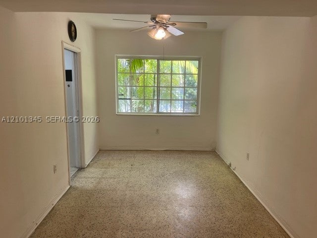 825 W 40th St 2