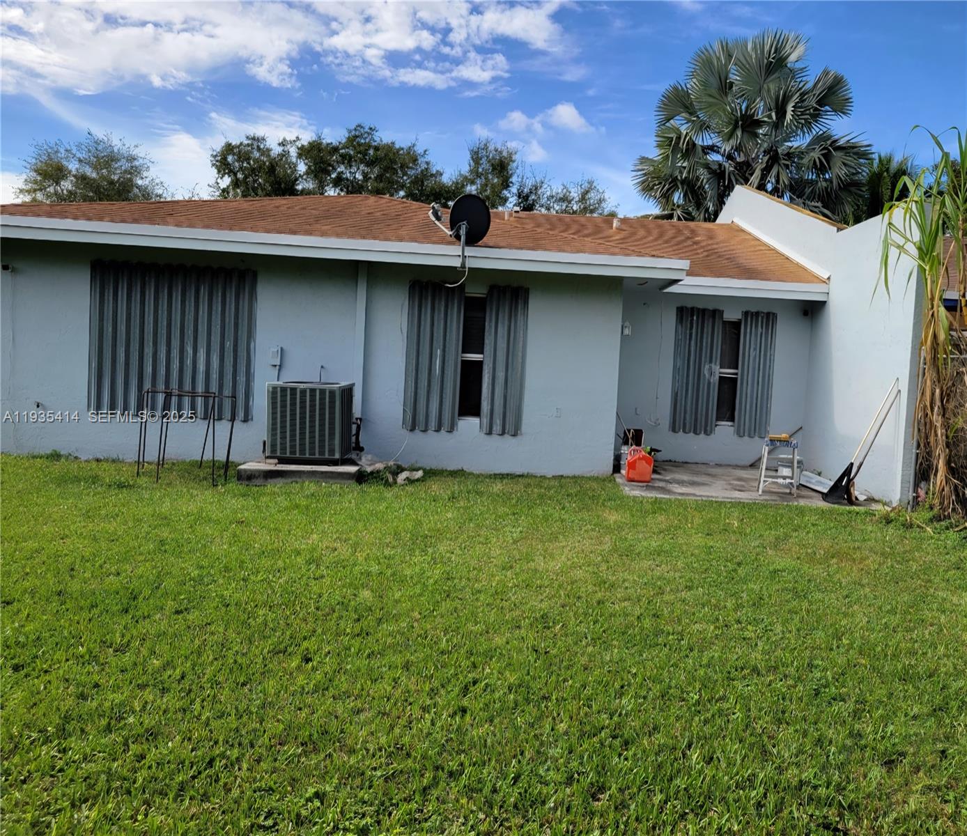 WINSOR MANOR 2ND ADDN - Residential