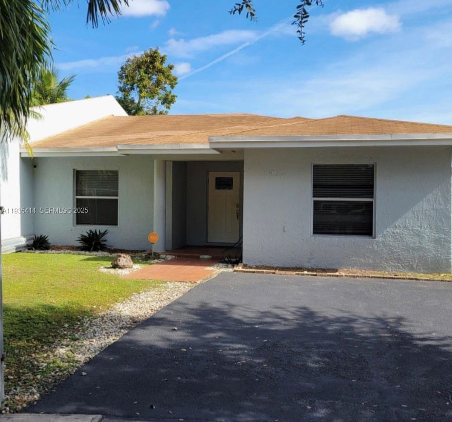 START THE NEW YEAR OFF WITH THIS AFFORDABLE 3 BEDROOMS, 2 BATHS TOWNHOME LOCATED IN THE WINSOR MANOR SUBDIVISION. THIS HOME IS PREFECT FOR FIRST-TIME HOME BUYERS. IT FEATURES A SPLIT BEDROOMS PLAN WITH A LARGE WALK IN CLOSET IN THE PRIMARY BEDROOM, AN OPEN UPGRADED KITCHEN AND DINING AREA. THE EXTERIOR INCLUDE A LARGE BACKYARD WITH ROOM FOR A SMALL POOL, HURRICANE SHUTTER PANEL FOR ALL WINDOWS. THIS HOME IS IN MOVE IN CONDITION. NOTHING TO BE DONE. PLEASE USE SHOWING ASST FOR ALL APPTS. OWNER REQUIRES 24 HOURS NOTICE FOR ALL SHOWINGS.