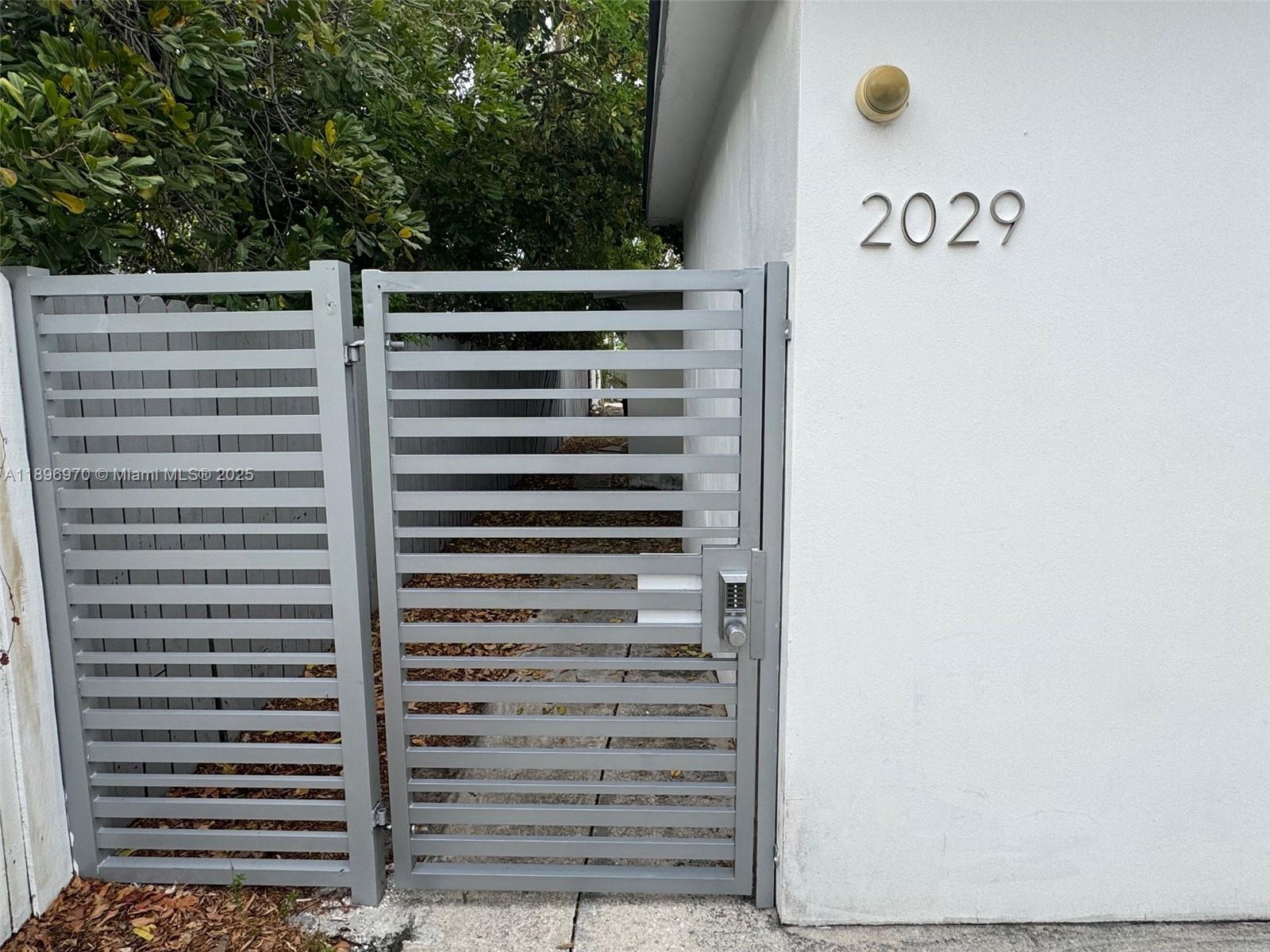 Nice, updated unit ready to move in. Unit unfurnished. Onsite Laundry facility. Equal Housing opportunity.