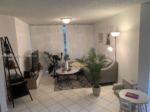 7035 NW 186th St D310, Hialeah FL 33015
