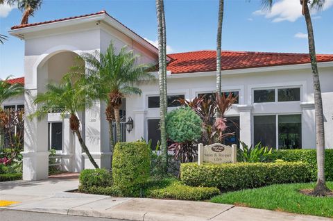 Tiny photo for 1860 Sweetbay Way, Hollywood, FL 33019 (MLS # A11984573)