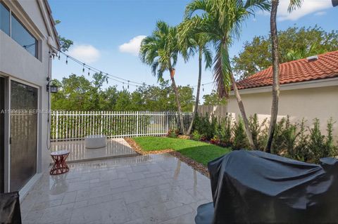 Tiny photo for 1860 Sweetbay Way, Hollywood, FL 33019 (MLS # A11984573)