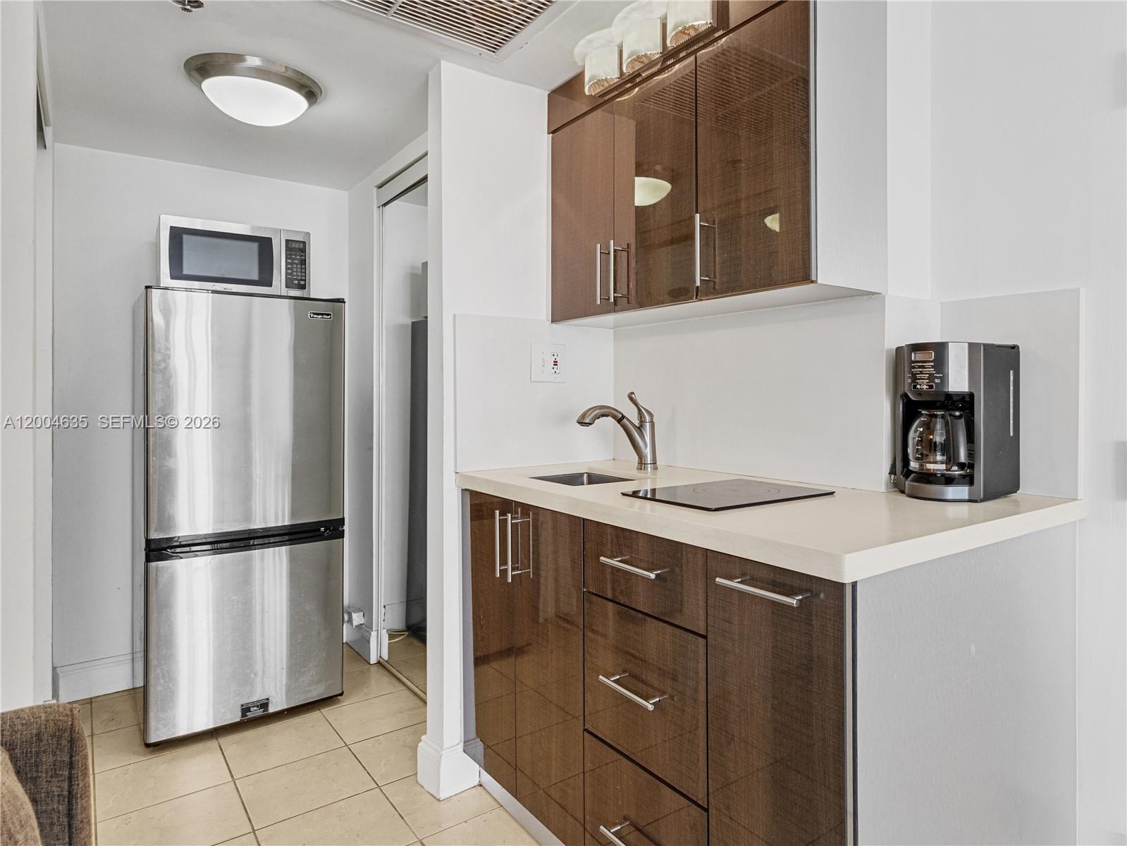 THE AVENTURA BEACH CLUB C - Residential