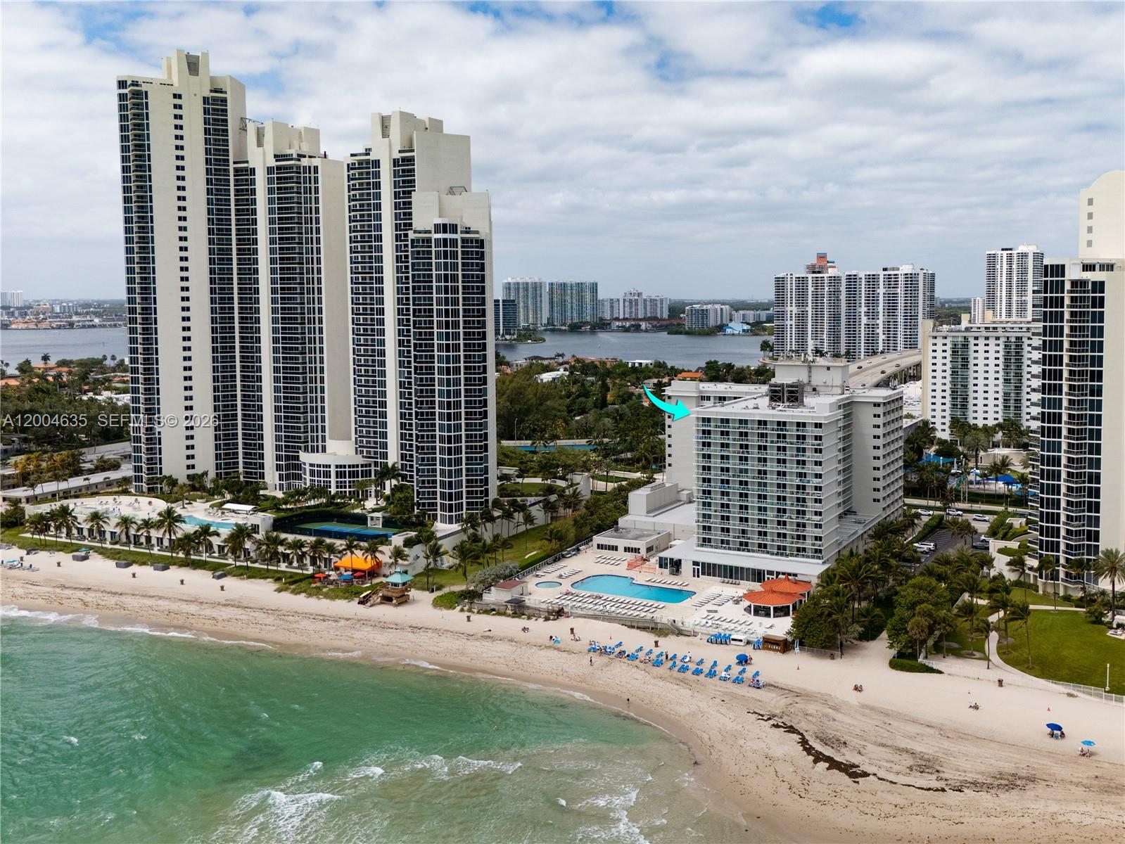 THE AVENTURA BEACH CLUB C - Residential