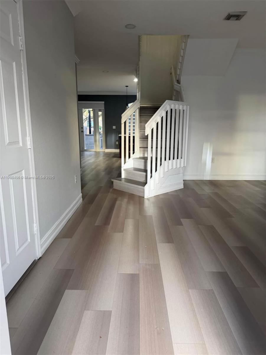 AB AT TAMIAMI TRAIL PHASE - Residential Lease